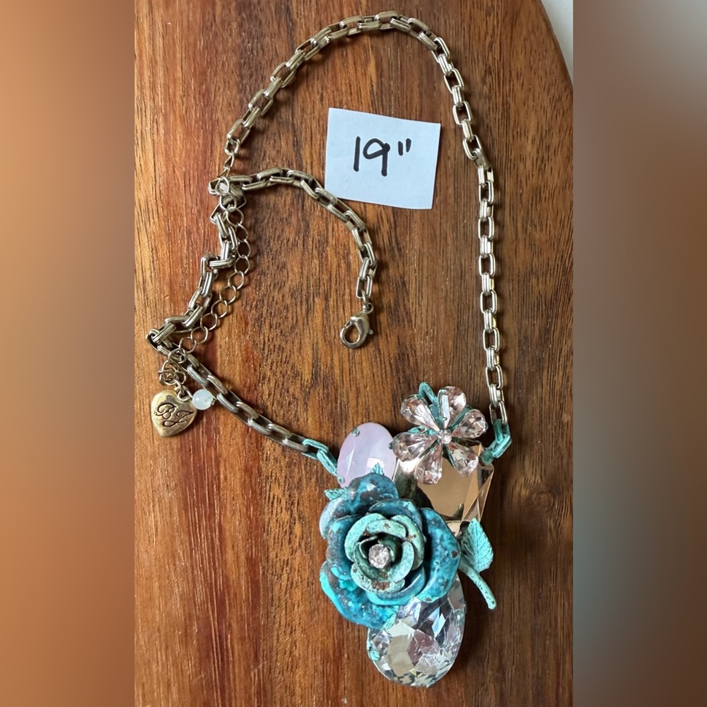 Betsey Johnson Blue and Gold Floral Necklace Cluster Rustic Chain Rose Flower - Picture 4 of 6